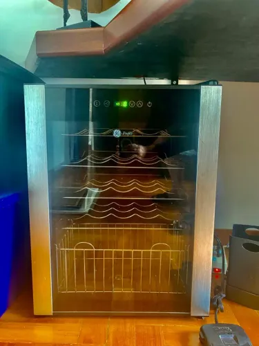 Adega Climatizada GE Profile 12 garrafas Inox - Painel Digital