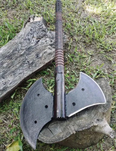 Machado Artesanal Viking Funcional Lâmina Dupla Em Carbono