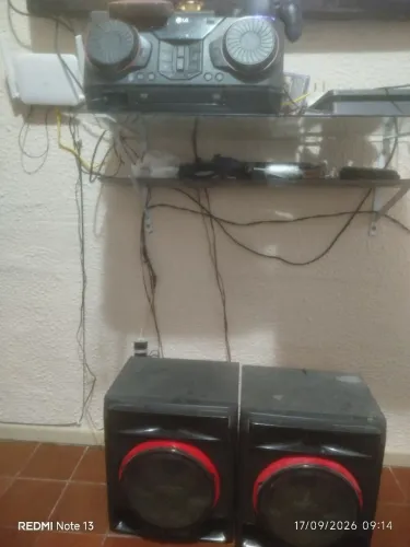 Som LG bom