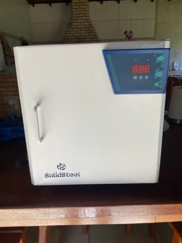 Estufa de secagem e esterilização digital 30L