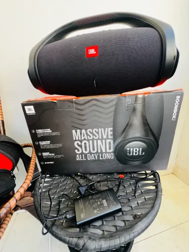 Bombox 2 Impecável