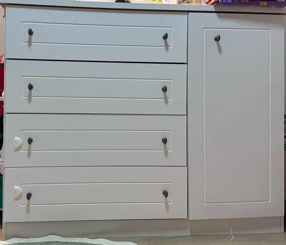 Cama e cômoda Kids