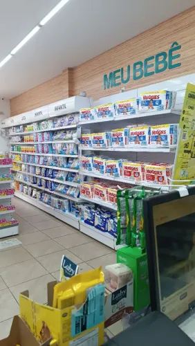 VENDO ESTRUTURA COMPLETA (AÇO E MADEIRA) NOVÍSSIMO PARA FARMÁCIA