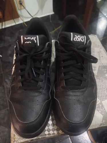 Tenis Asics 43 excelente estado