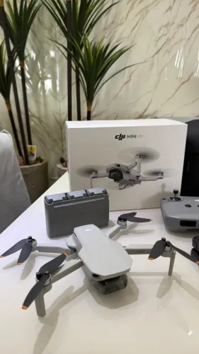 Drone DJI Mini 4K Fly More Combo