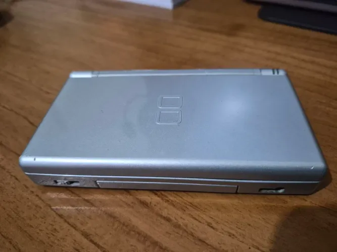 Nintendo DS Lite - Leia a descrição!