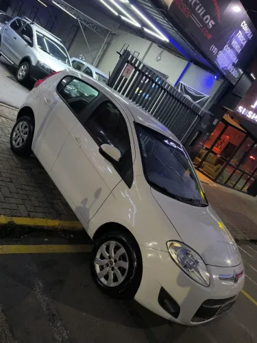 Fiat Palio Attractive 1.0 EVO Fire Flex 8V 5P 2016