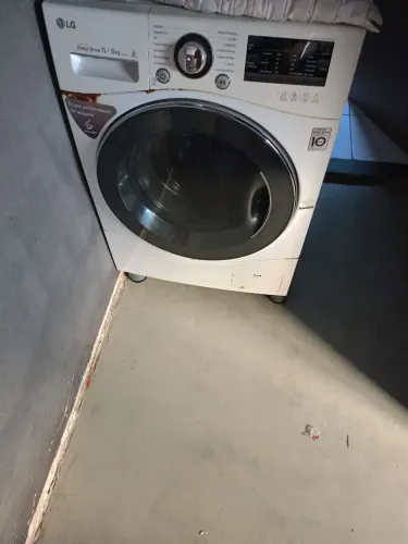 Vendo máquina de secar e lavar com defeito na placa