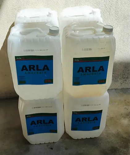 Tambores de 20 litros pra gasolina.