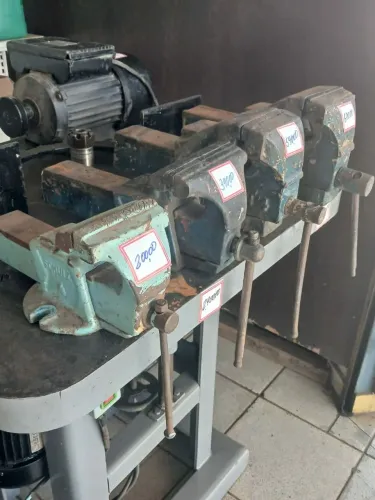 Morsa para bancada