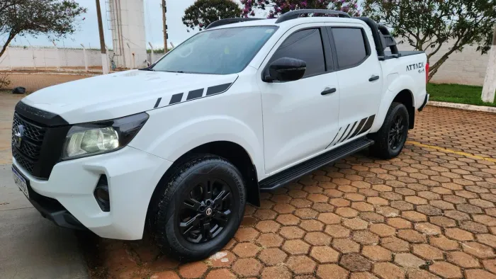 Nissan Frontier Attac.cd 4X4 2.3 Bi-TB Die. AUT 2023