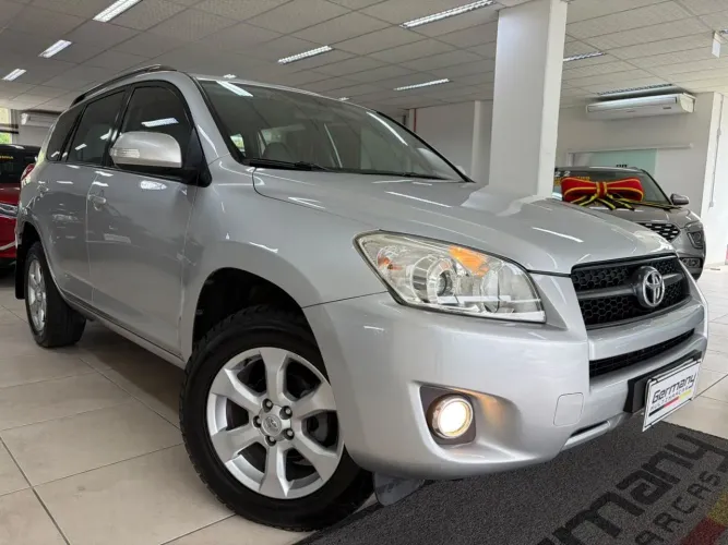 Toyota RAV4 2.4 4X4 16V 170cv Aut. 2010