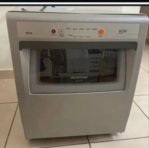 Lava louça Brastemp active 8 serviços com defeito 300,00