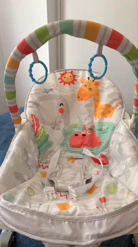 Cadeirinha bebê + brindes