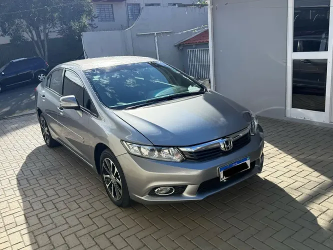 Honda Civic Sedan LXR 2.0 Flexone 16V Aut. 4P 2014