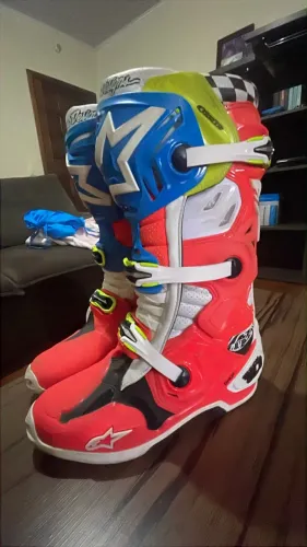 BOTA ALPINESTARS TECH 10 EDIÇÃO LIMITADA TROY LEE