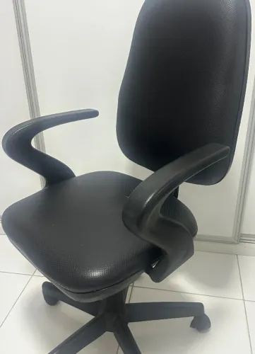 Cadeira escritório presidente (muito confortável)