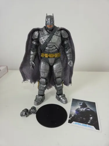 Armor Suit Batman V Superman DC Mcfarlane Toys Multiverse