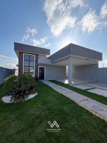 Casa com 3 dormitórios à venda, 480m² por R$ 850.000 - Jardim Atlântico Leste (I