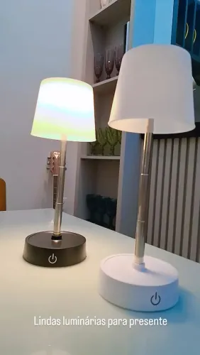 Luminária recarregável para presente