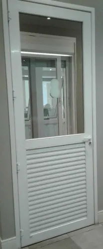 Porta de Abrir - Esquadrias de PVC