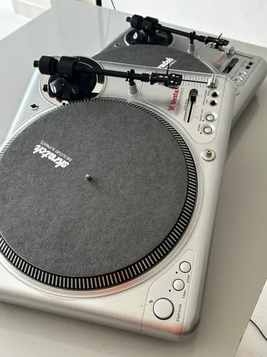 Par de toca discos Vestax PDX-2000 MKII + Agulhas