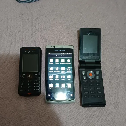 3 Celulares Sony Ericsson antigo