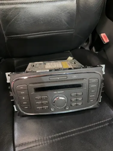 Som original ford Focus 2011