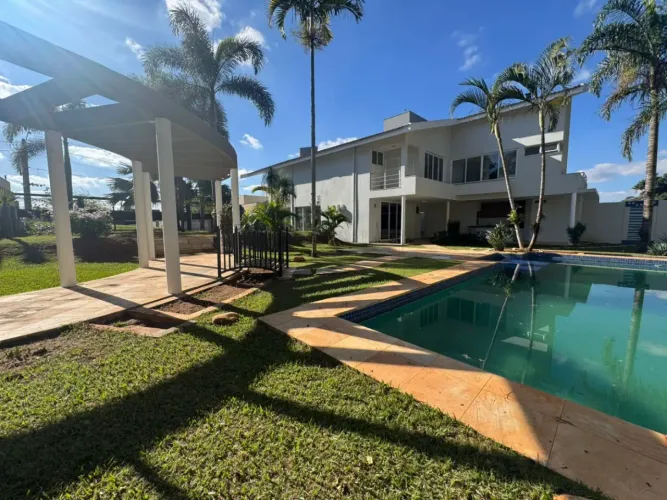 Casa à venda no condomínio Residencial Villa Lobos em Bauru-SP.