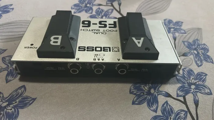 Pedal footswitch Boss FS-6