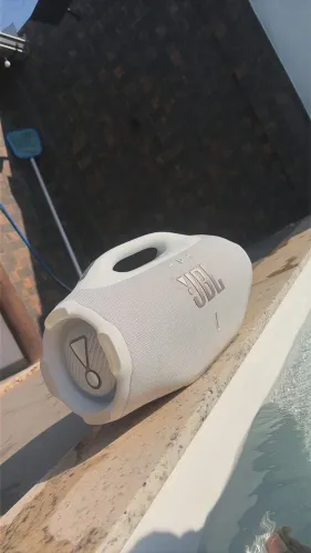 Jbl bombox 4