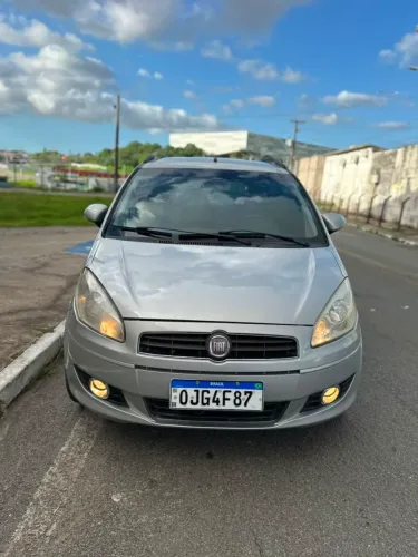 Fiat Idea Attractive 1.4 Fire Flex 8V 5P 2013