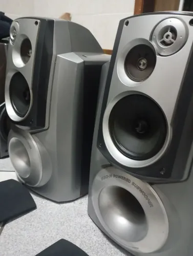 Caixas Aiwa F969