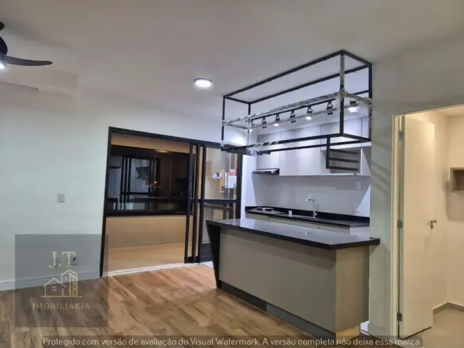 Lindo Apartamento 76m² com vista livre - 2 vagas de garagem - Excelente localização.
