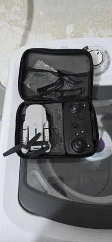 Vendo o drone para brincar com seu filho básico