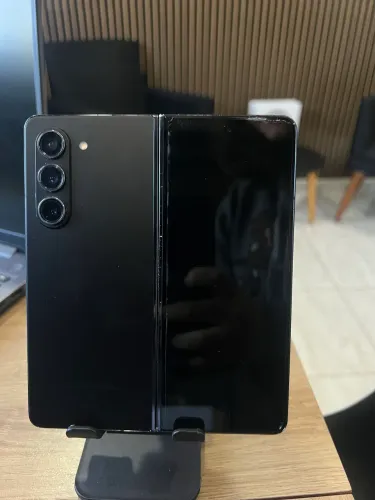 Samsung Galaxy Z Fold 5