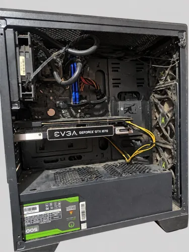 PC Gamer i5-4460 | GTX 1070 8 GB | 16 GB RAM | SSD 512 GB