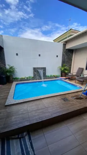 Picina de fibra com banco 