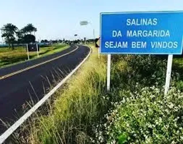 Lote 360m² em Salinas das Margaridas | Praia dos Víveres | Infraestrutu