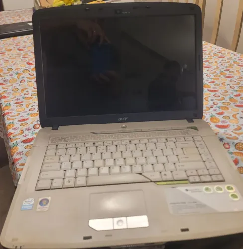 Notebook usado Accer Intel Core Celeron