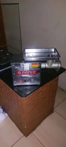 Moedor de carne G Paniz ótimo funcionamento