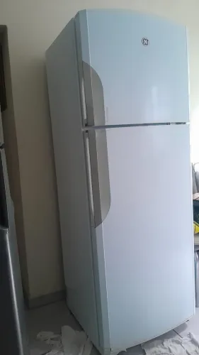 Geladeira frost free Ge