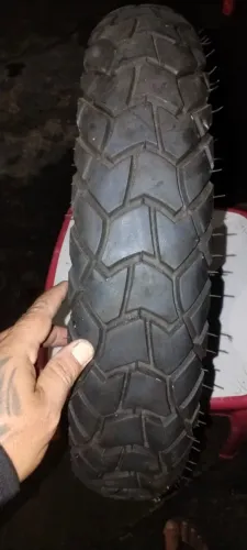 Vendo Rodas Originais da Bros 160 25 / 26 com Pneu traseiro novo.