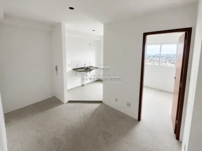 Apartamento à venda, 37m², 2 dormitórios, sacada, vaga e lazer no Santa Maria, Osasco
