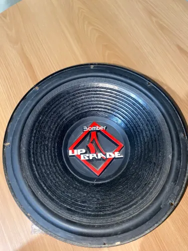 SUBWOOFER BOMBER 350 RMS COM BOBINA DUPLA