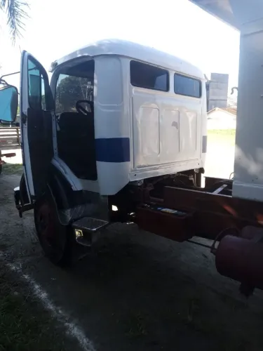 Mercedes bens 1113 basculante ótima oportunidade