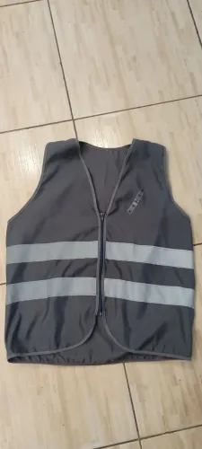 VENDO COLETE SHOPEE TAMANHO - M (NOVO NUNCA USADO)