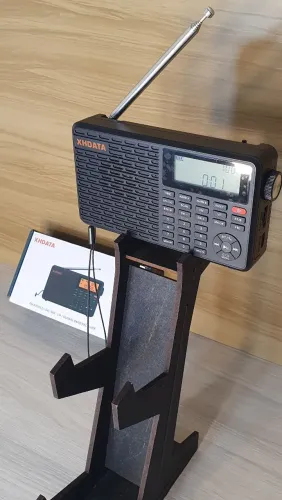 Radio "retro" com bluetooth