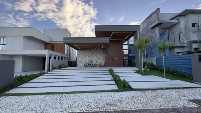 Casa a venda em condominio fechado com 3 quartos, 3 suites, 4 vagas nos Bancarios - Joao P