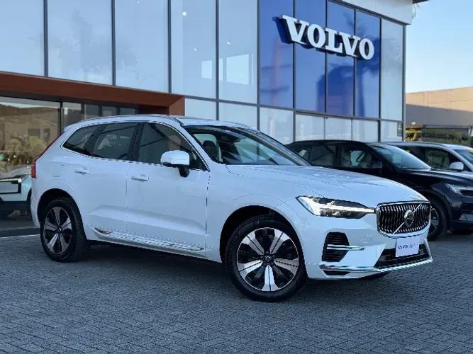 Volvo XC-60 T-8 Plus 2.0 AWD (híbrido) 2023